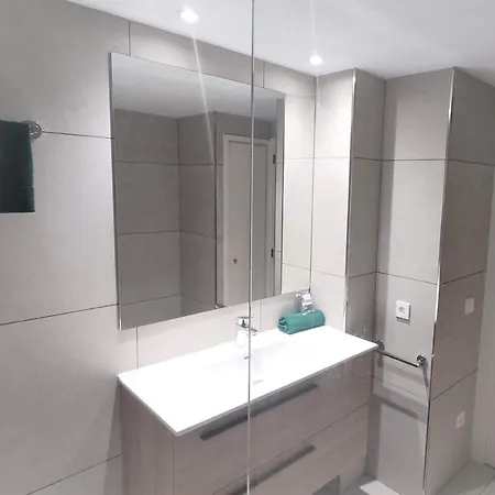3h Primera Linea De Mar Y Piscina Gm 2 424 아파트 팔스