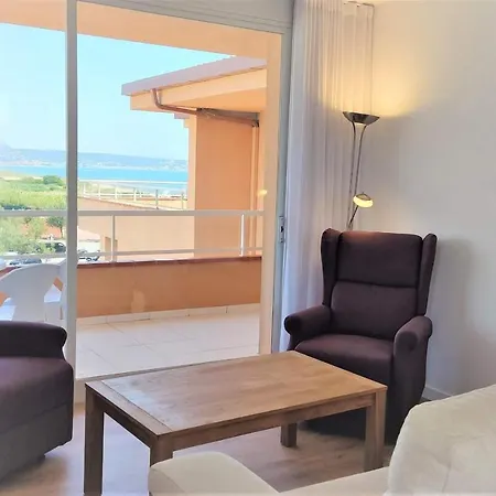 3h Primera Linea De Mar Y Piscina Gm 2 424 아파트